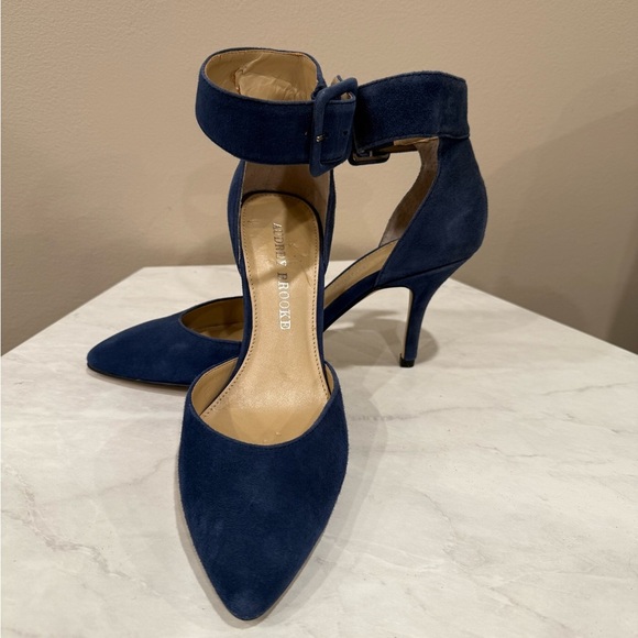🔥Audrey Brooke Elegant Blue Suede Women's Heels Sz 5.5 Tru Size🔥 - Picture 2 of 7